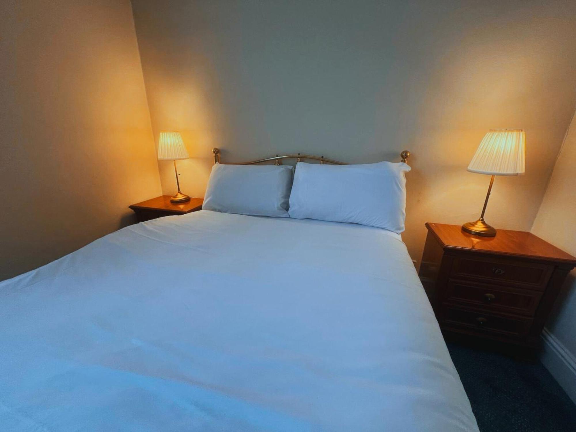 Helen'S Hotel Near Wembley Лондон Екстер'єр фото