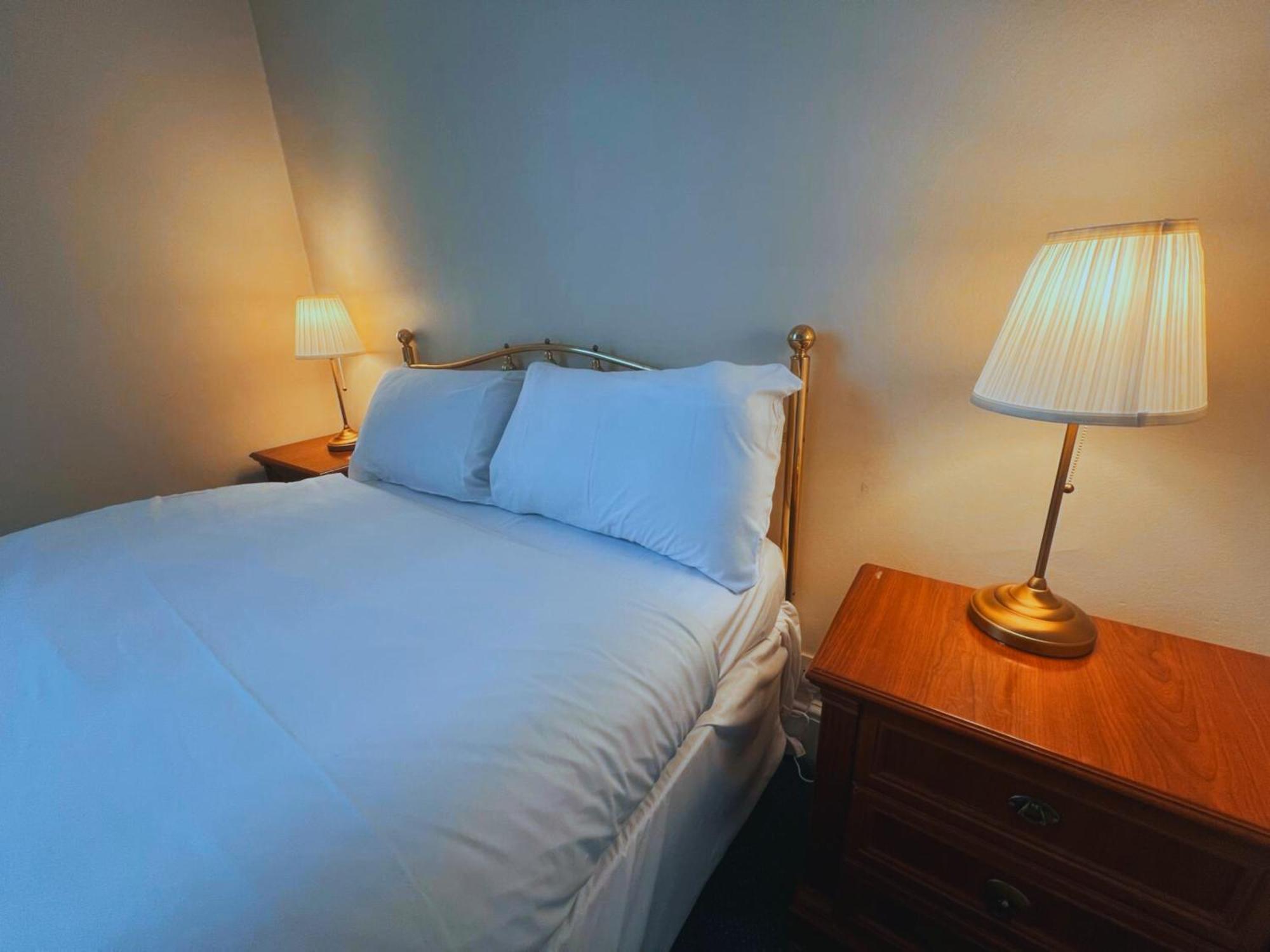 Helen'S Hotel Near Wembley Лондон Екстер'єр фото