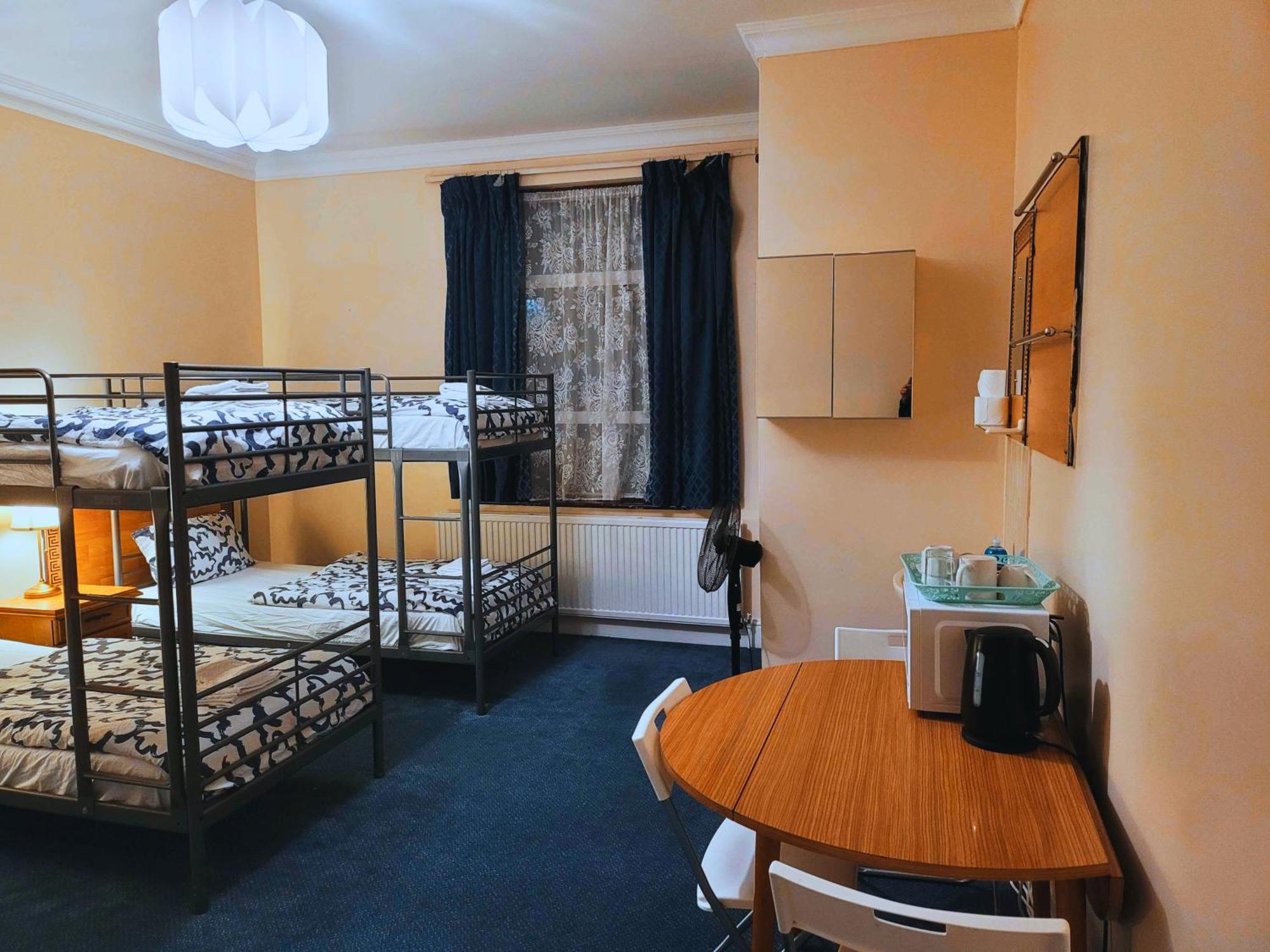 Helen'S Hotel Near Wembley Лондон Екстер'єр фото
