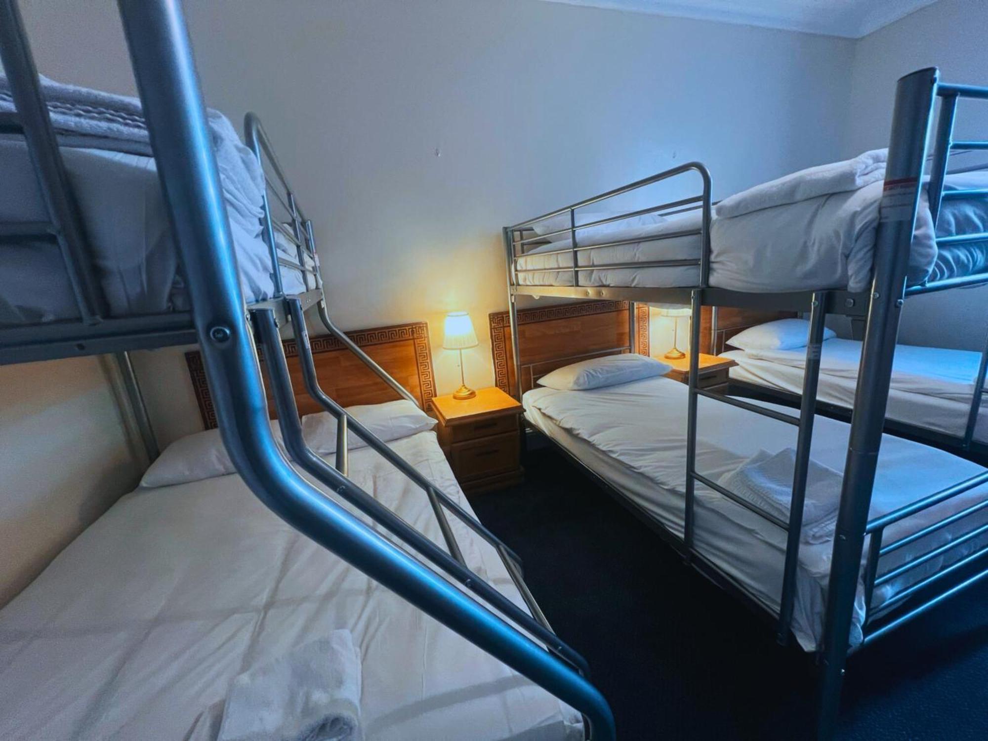 Helen'S Hotel Near Wembley Лондон Екстер'єр фото