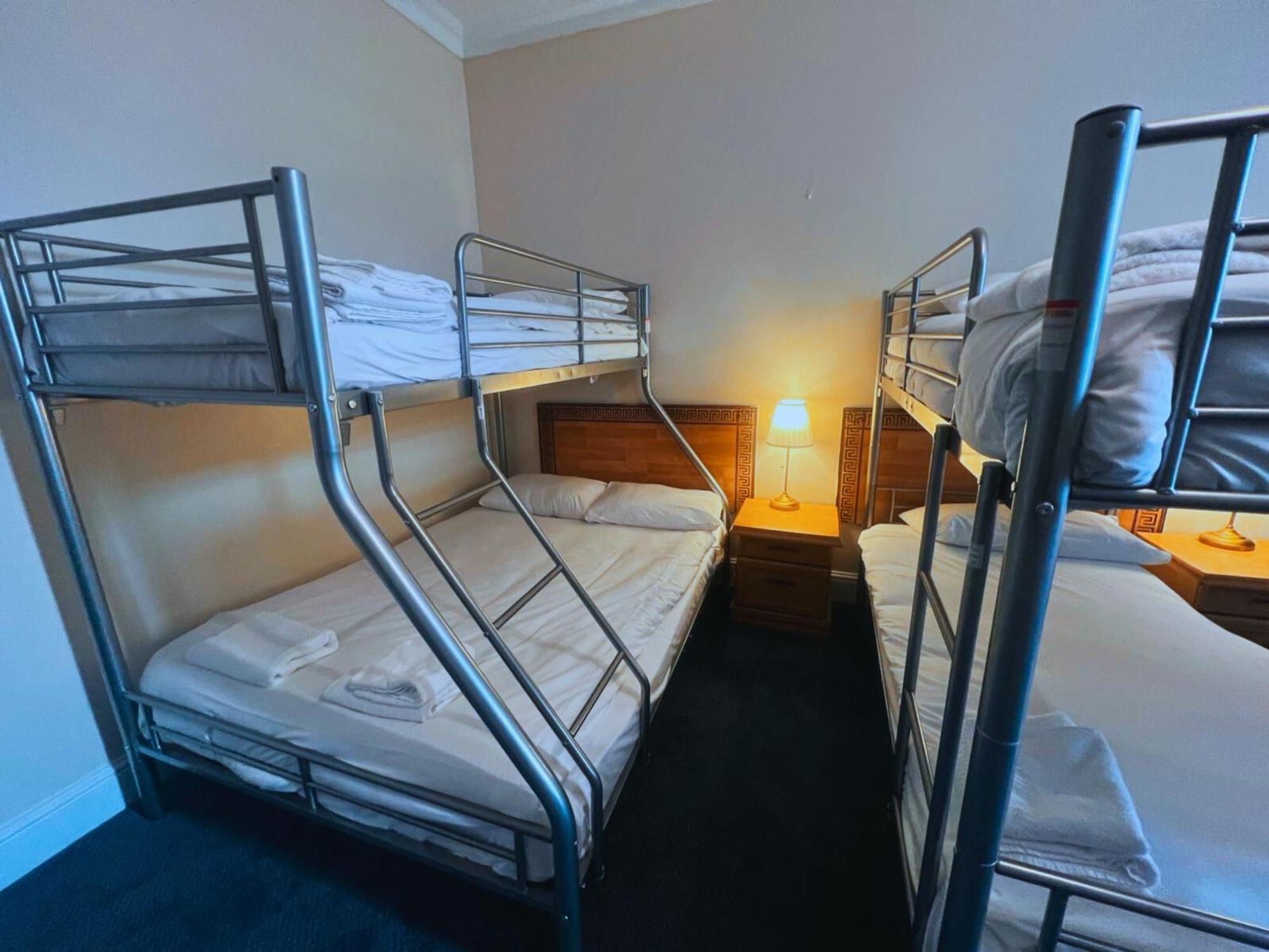 Helen'S Hotel Near Wembley Лондон Екстер'єр фото